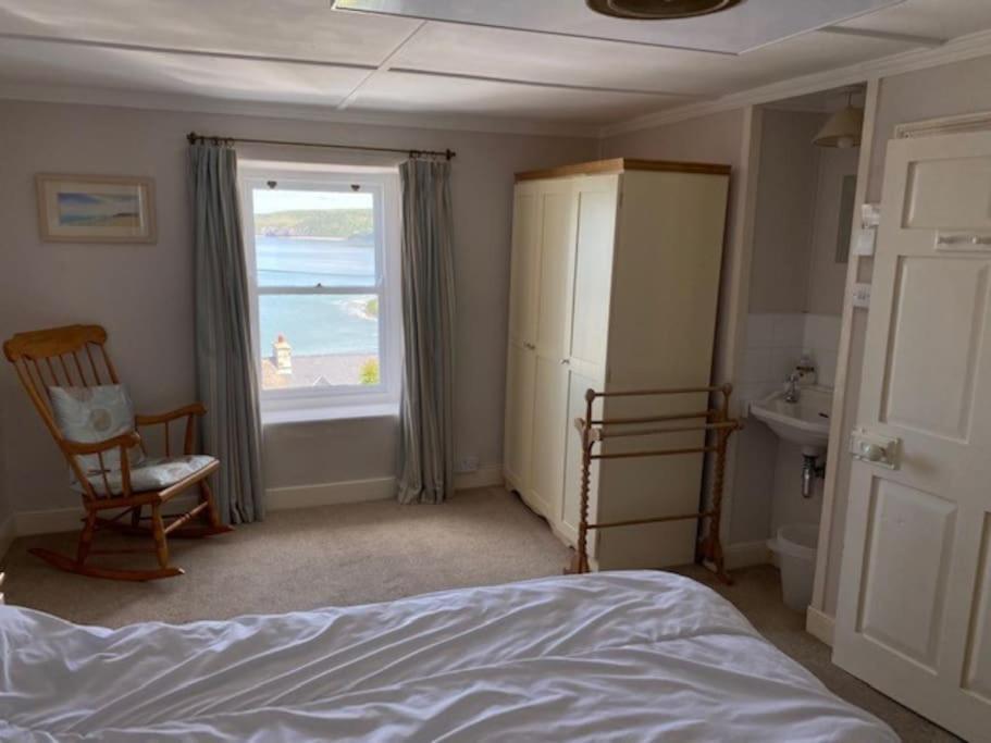Arvonia Sleeps 7, Sea Views, Dog Friendly Villa Нюкий Екстериор снимка