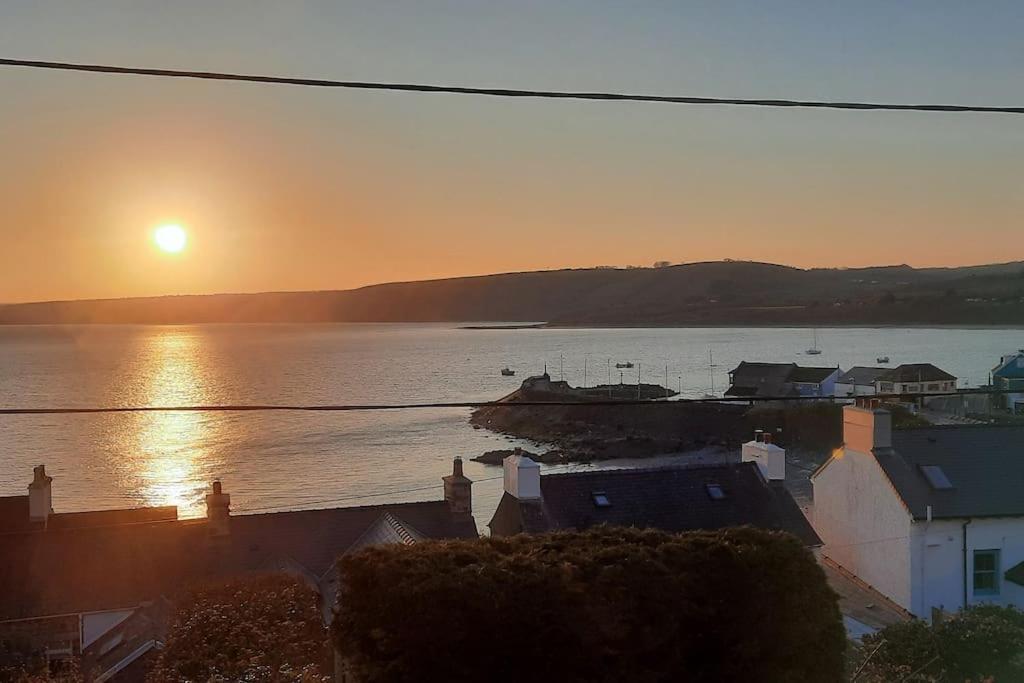 Arvonia Sleeps 7, Sea Views, Dog Friendly Villa Нюкий Екстериор снимка