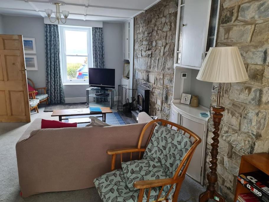 Arvonia Sleeps 7, Sea Views, Dog Friendly Villa Нюкий Екстериор снимка